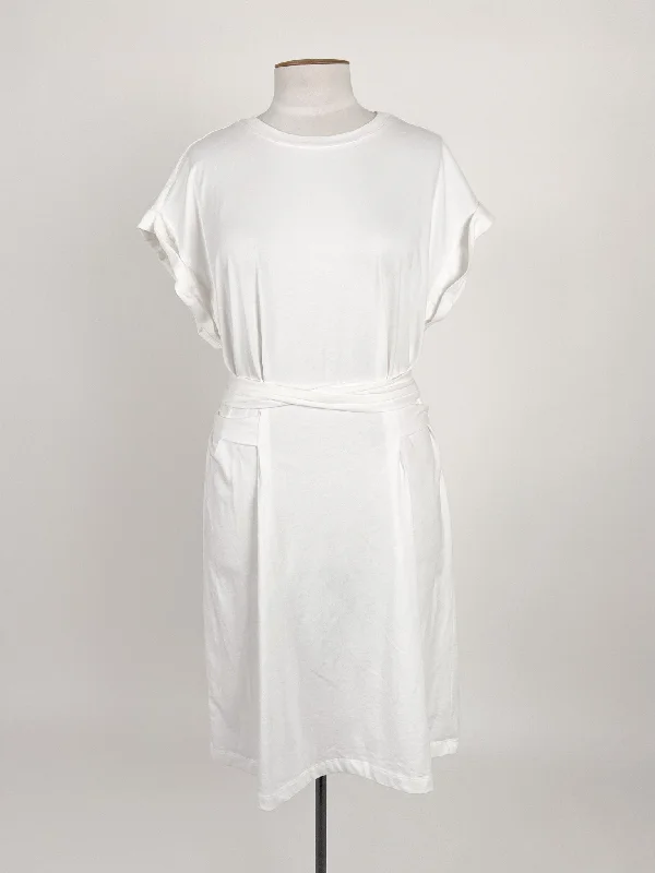 Mineral | White Casual/Workwear Dress | Size XXL