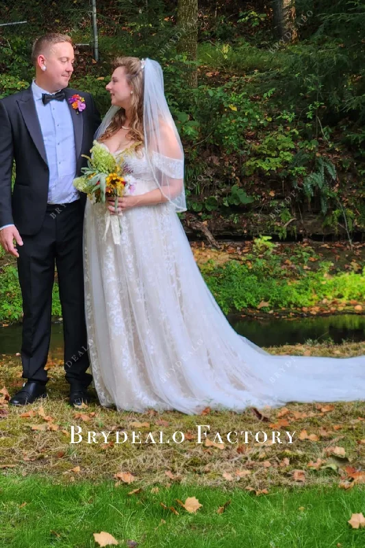 Custom Lace Empire Puffy A-line Pregnant Bridal Dress